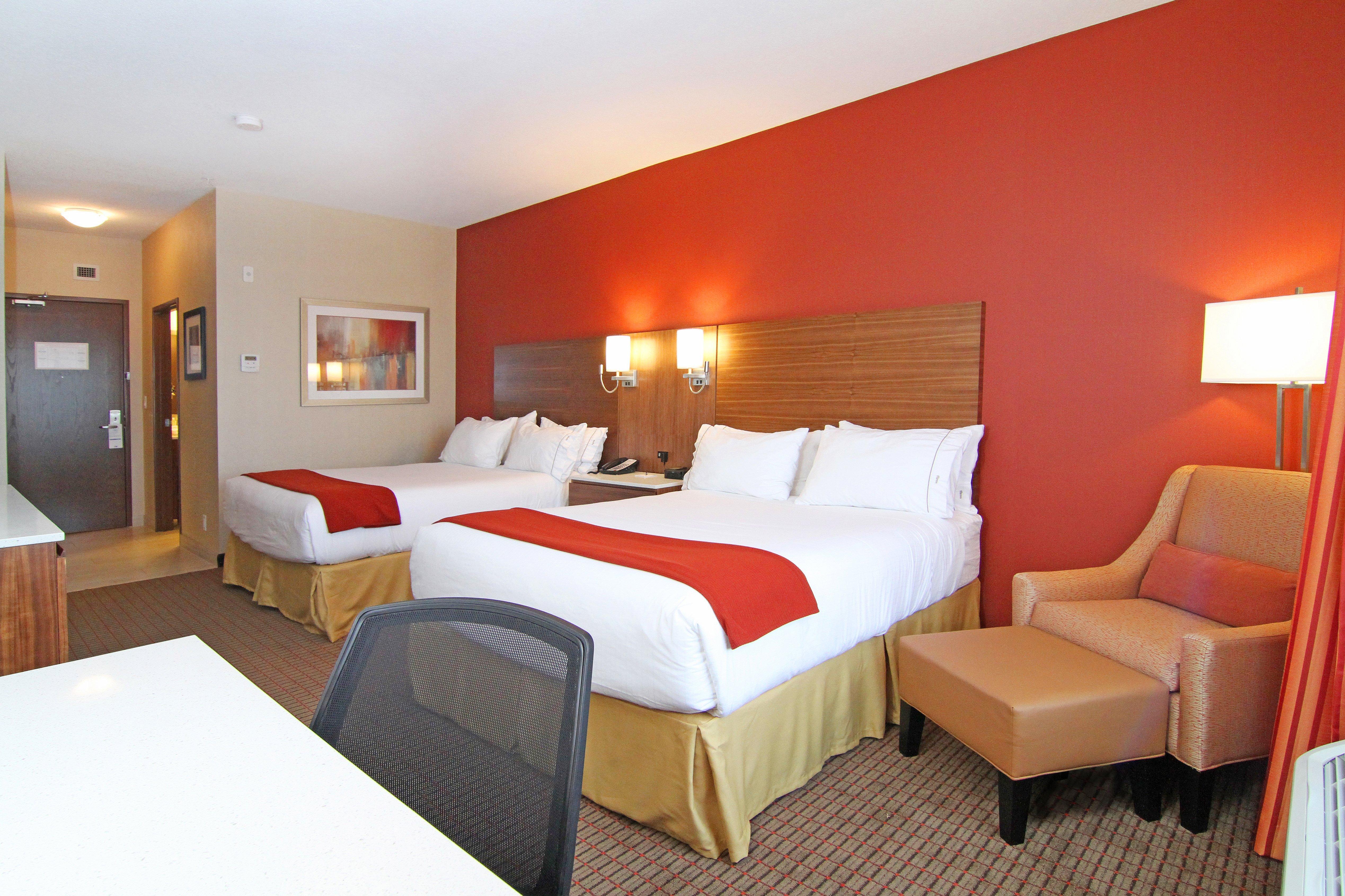 Holiday Inn Express And Suites Calgary University By Ihg Exterior foto